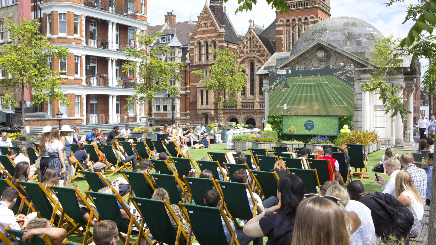 See Wimbledon on a Big Screen