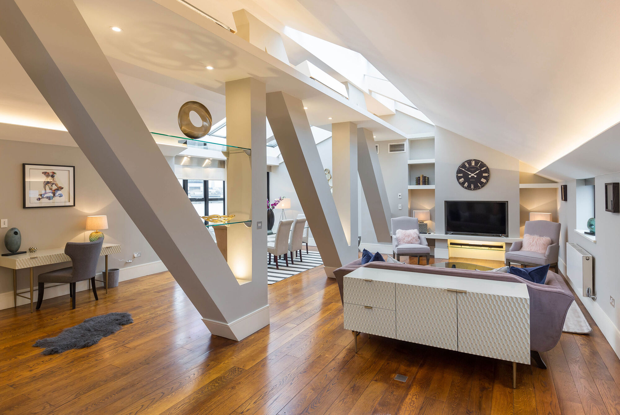 Y equipo soporte Oficiales Luxury Serviced Apartments in London's Prime Locations | The Armitage